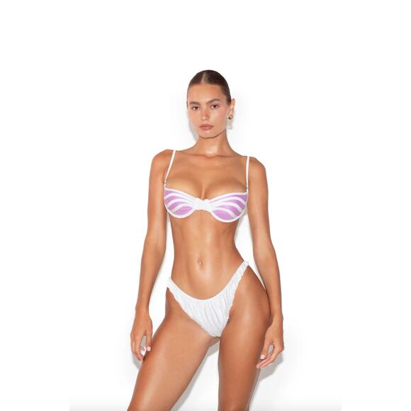 God Save Queens ALLURE Bikini Bottom - White - Ruffle Trim - NWT - Picture 4 of 14